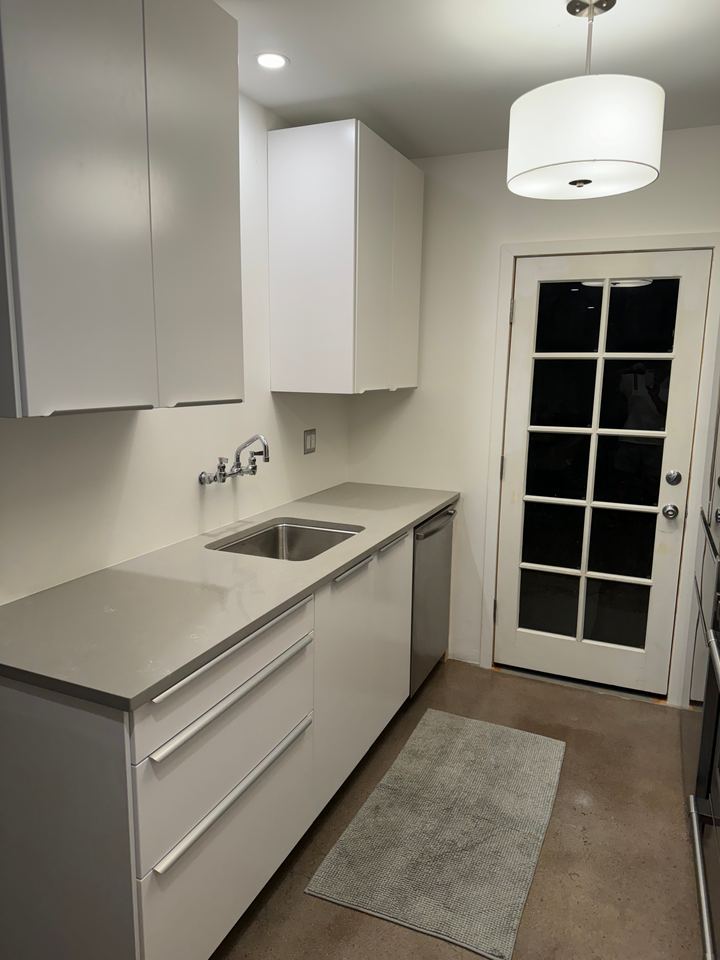 1 Bed / 1 Bath photo 2